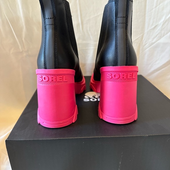 Sorel brex heel chelsea boots - Picture 3 of 8